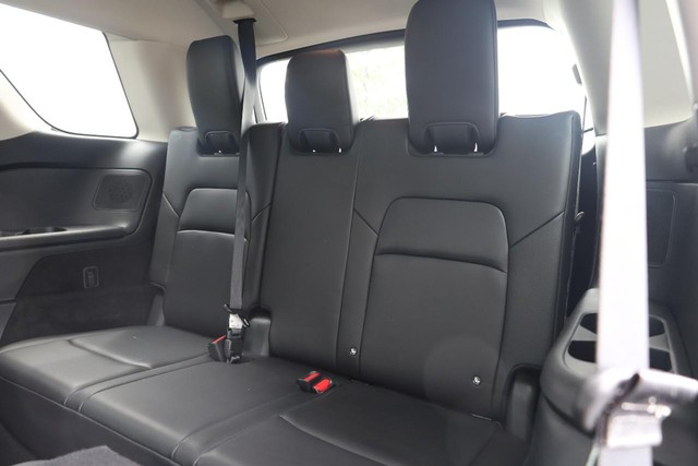 Nissan Pathfinder Vehicle Image 31