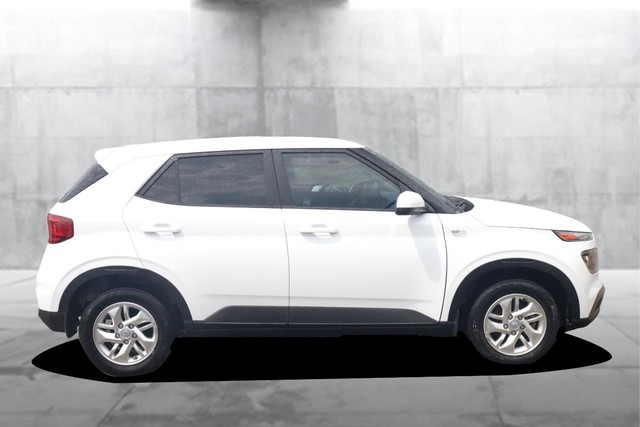 Hyundai Venue Vehicle Image 05