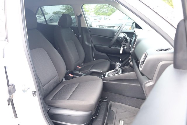 Hyundai Venue Vehicle Image 20