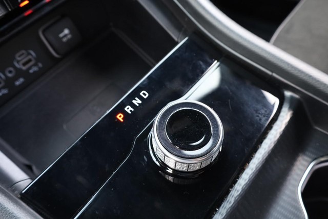 Jeep Grand Cherokee Vehicle Image 15