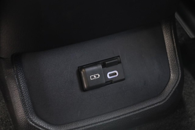Toyota Highlander Vehicle Image 24
