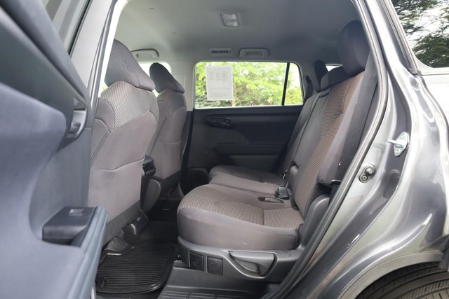 Toyota Highlander Vehicle Image 25