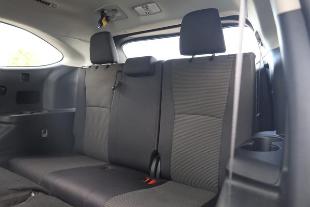 Toyota Highlander Vehicle Image 26