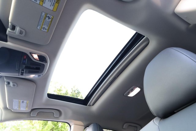 Subaru Outback Vehicle Image 09