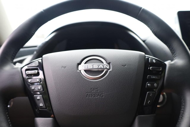 Nissan Armada Vehicle Image 11