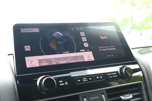 Nissan Armada Vehicle Image 14