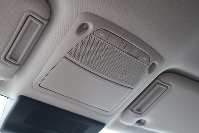 Nissan Armada Vehicle Image 19