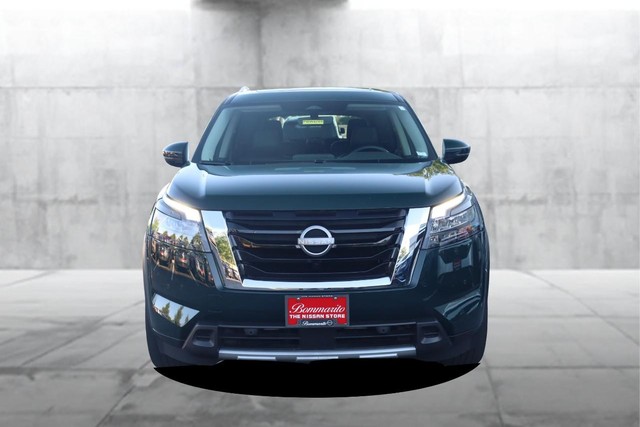 Nissan Pathfinder Vehicle Image 04