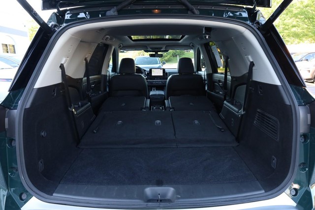 Nissan Pathfinder Vehicle Image 09