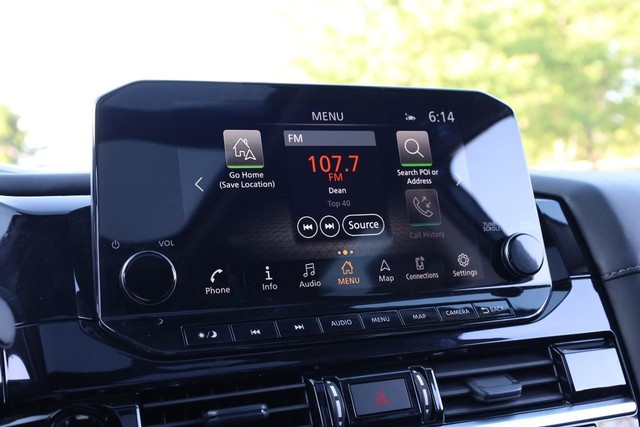 Nissan Pathfinder Vehicle Image 15