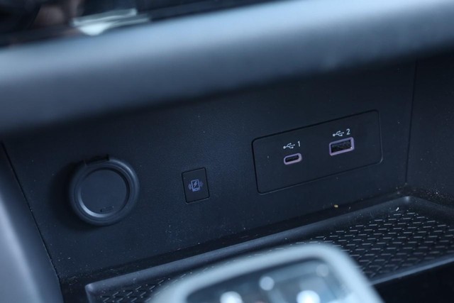 Nissan Pathfinder Vehicle Image 19