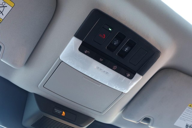 Nissan Pathfinder Vehicle Image 21