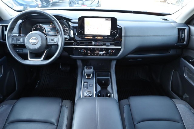 Nissan Pathfinder Vehicle Image 28