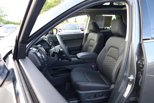 Nissan Pathfinder Vehicle Image 08