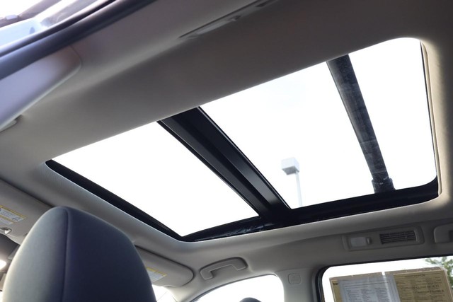 Nissan Pathfinder Vehicle Image 10