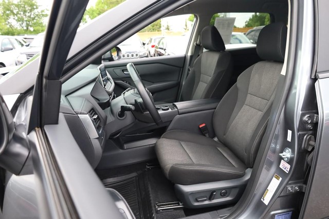 2025 Nissan Rogue SV - Photo 8