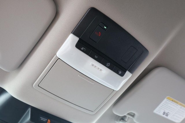 2025 Nissan Rogue SV - Photo 16