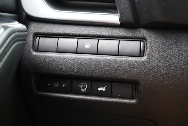 2025 Nissan Rogue SV - Photo 18