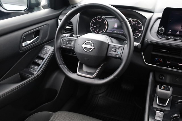 2025 Nissan Rogue SV - Photo 23