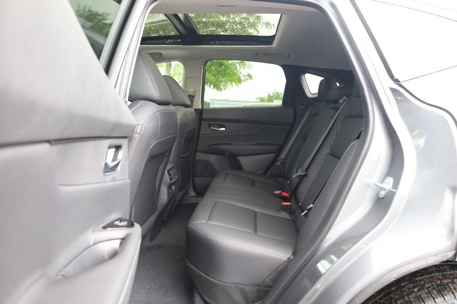Nissan Murano Vehicle Image 25