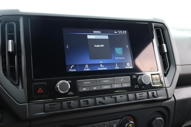 Nissan Frontier Vehicle Image 11