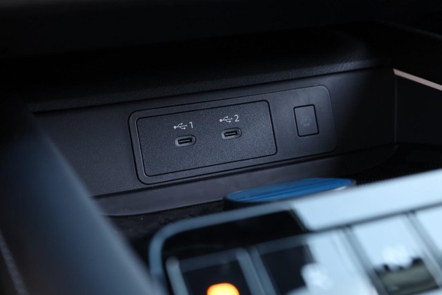 Nissan Murano Vehicle Image 19