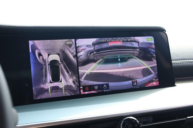 Nissan Murano Vehicle Image 15
