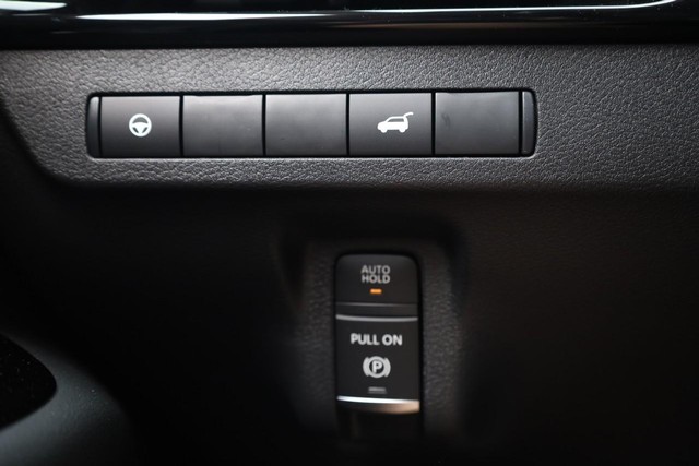 Nissan Murano Vehicle Image 23