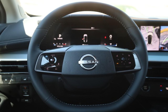 Nissan Murano Vehicle Image 08