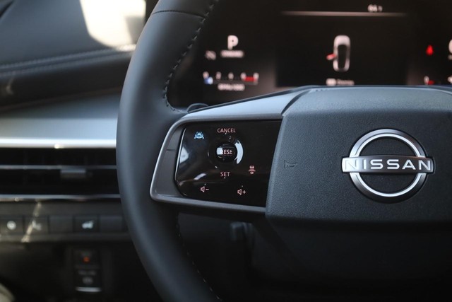 Nissan Murano Vehicle Image 10