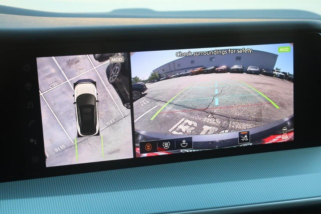 Nissan Murano Vehicle Image 16