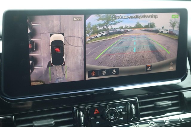 Nissan Pathfinder Vehicle Image 15