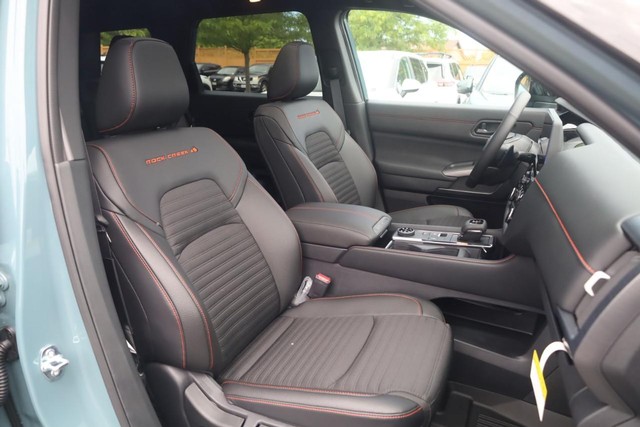 Nissan Pathfinder Vehicle Image 21