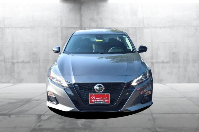 Nissan Altima Vehicle Image 04