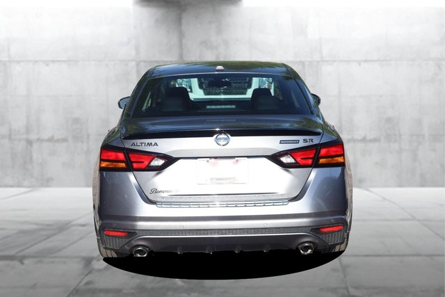 Nissan Altima Vehicle Image 06