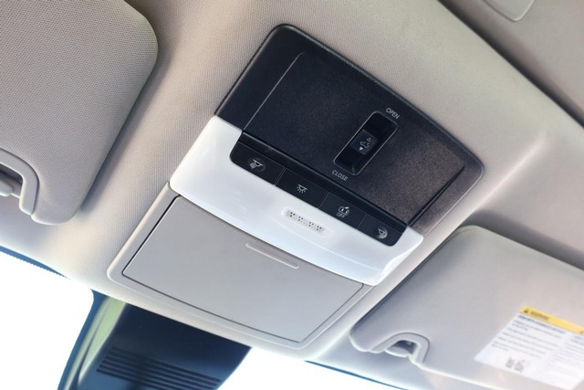 Nissan Altima Vehicle Image 17