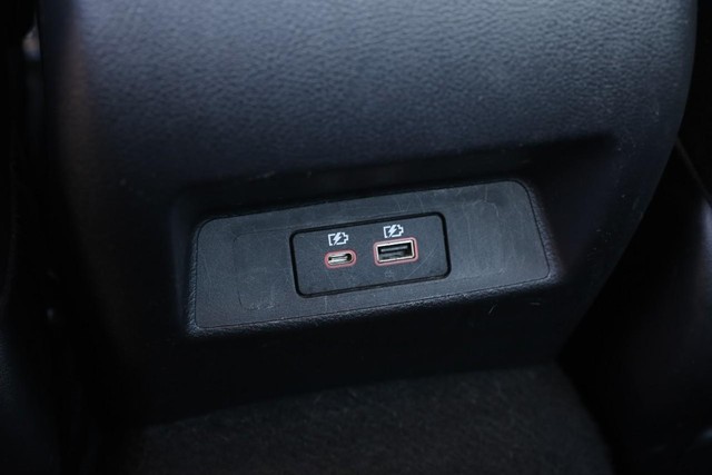 Nissan Altima Vehicle Image 21