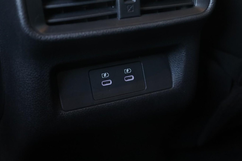Nissan Murano Vehicle Image 22