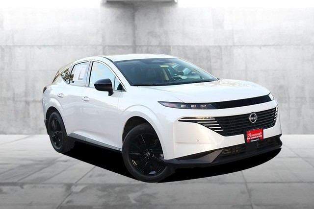 Nissan Murano Vehicle Image 02