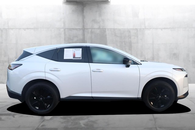 Nissan Murano Vehicle Image 05