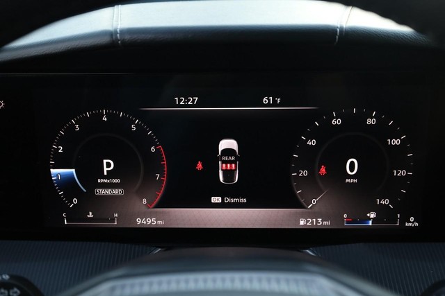 Nissan Murano Vehicle Image 10