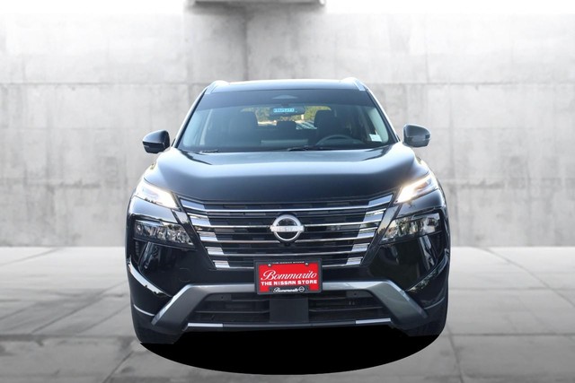 Nissan Rogue Vehicle Image 04