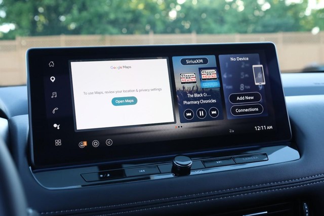Nissan Rogue Vehicle Image 13