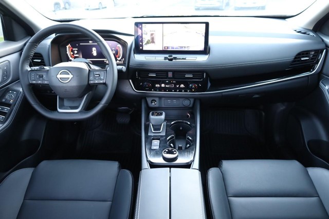 Nissan Rogue Vehicle Image 27