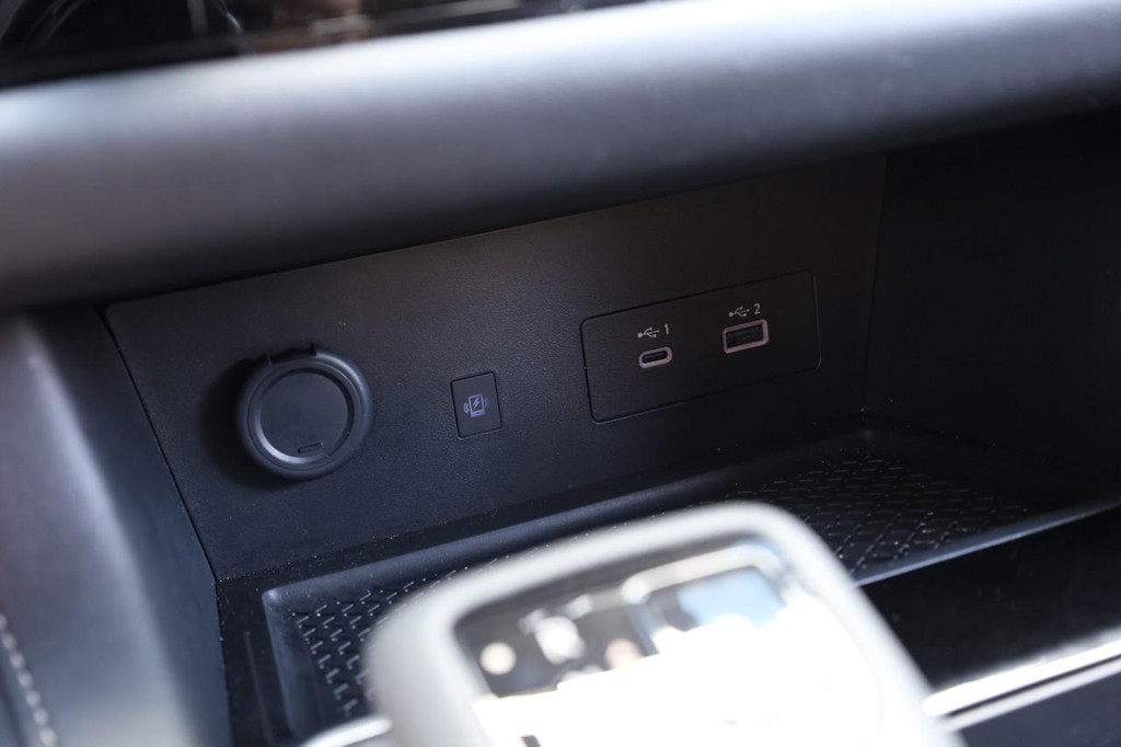 Nissan Pathfinder Vehicle Image 17