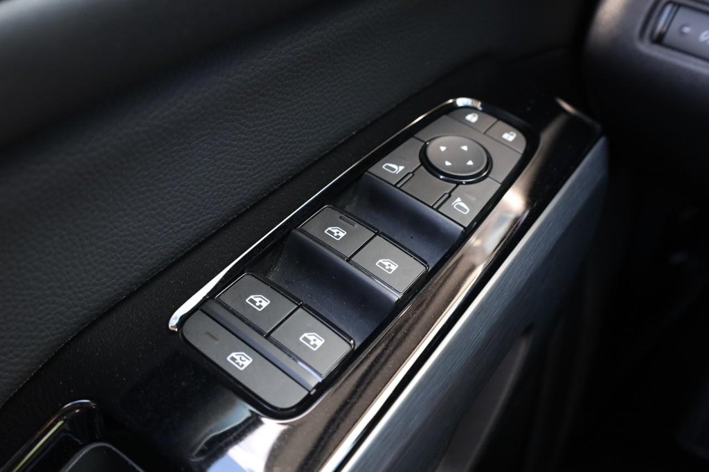 Nissan Pathfinder Vehicle Image 20