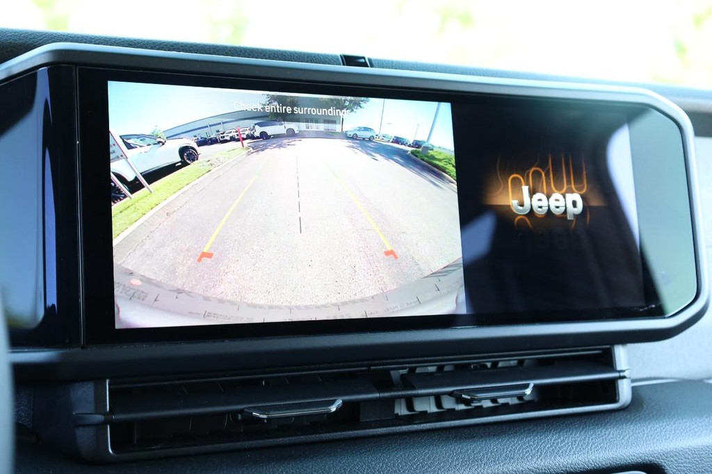 Jeep Wrangler Vehicle Image 12