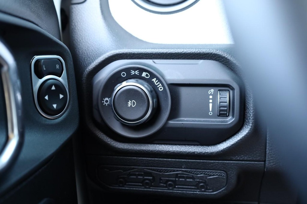 Jeep Wrangler Vehicle Image 18