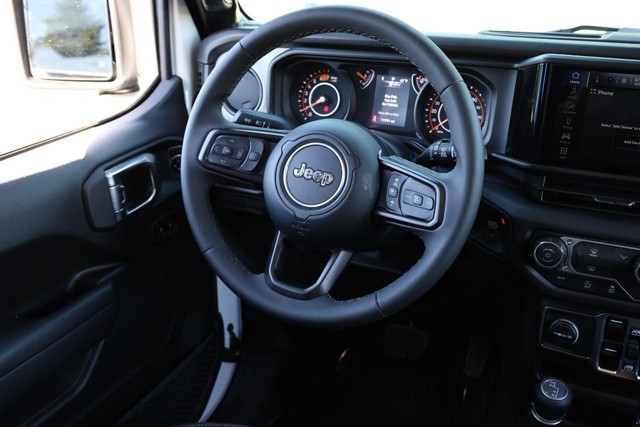 Jeep Wrangler Vehicle Image 21