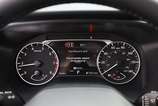 Nissan Rogue Vehicle Image 12